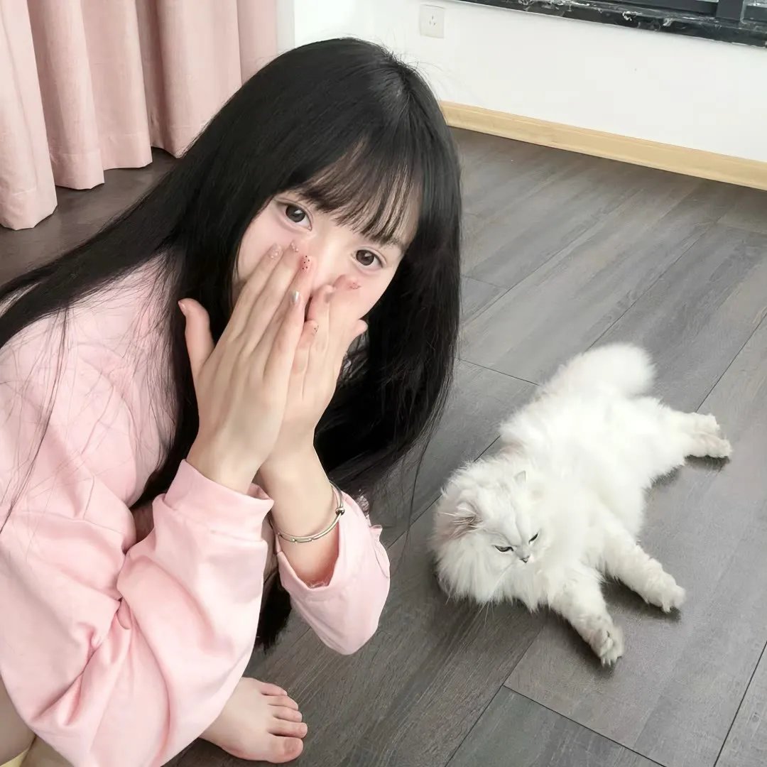 盛夏不如她迷人